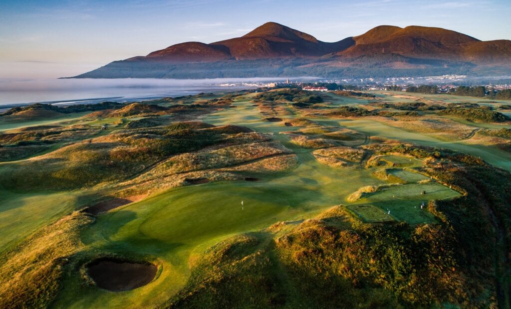 Top 5 golf courses in the world image